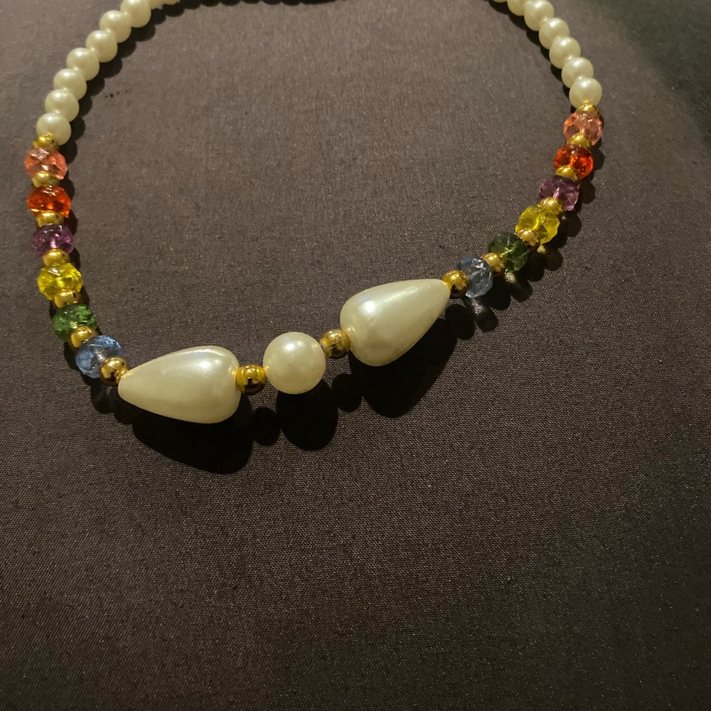 Elegant Multicolor Beaded Necklace